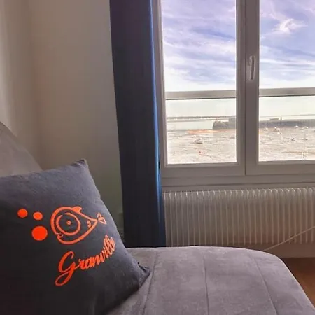 Côté Criée Sur Le Port De Pêche Granville