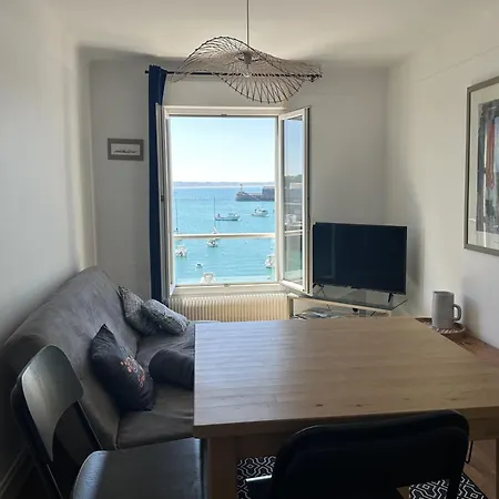 Appartement Cote Criee Sur Le Port De Peche