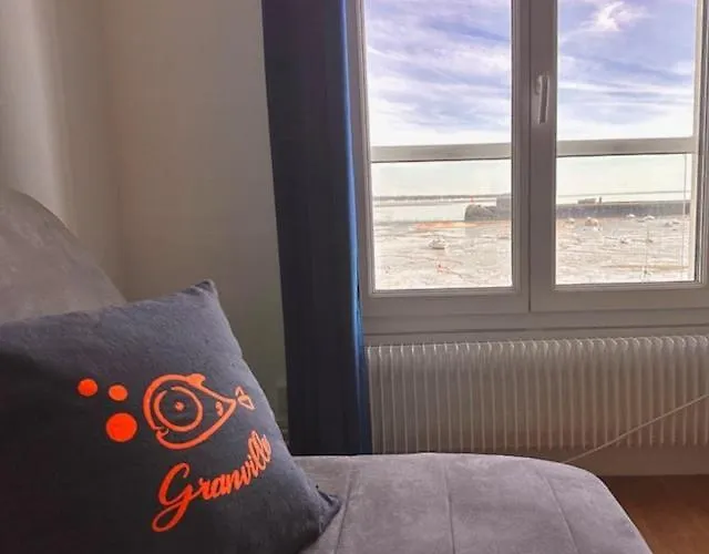 Côté Criée Sur Le Port De Pêche Granville